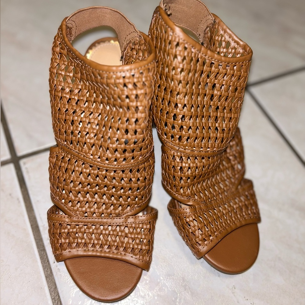 Lauren Conrad heels